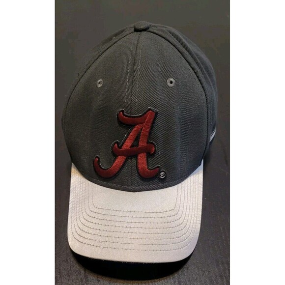 NIKE  ALABAMA CRIMSON TIDE 2016 CHICK-FIL-A PEACH BOWL CHAMPIONS SNAPBACK HAT - Picture 1 of 6